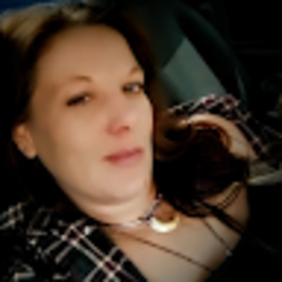 Meet your Posher, Christina - Picture 1 of 1